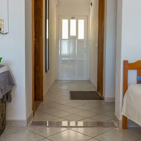 Rose Apartment